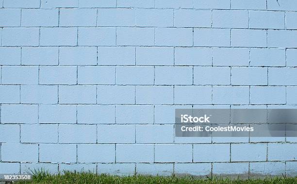 Foto de Parede De Tijolo De Fundo Pintado De Azul e mais fotos de stock de Arquitetura - Arquitetura, Azul, Calor