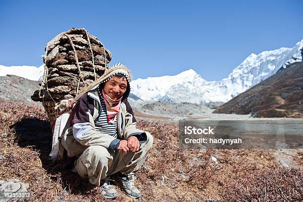 Nepali Porter Stock Photo - Download Image Now - Sherpa, Nepal, Himalayas