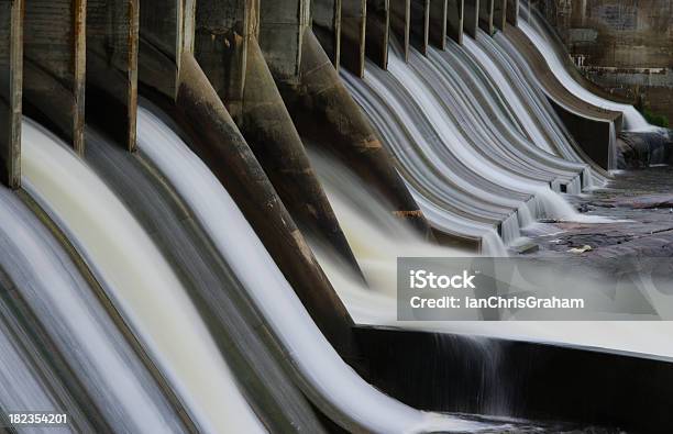 Hydroelectricdamm Stockfoto und mehr Bilder von Bauwerk - Bauwerk, Energieindustrie, Fallen