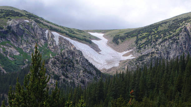 istock Mountains in Colorado 1823554908