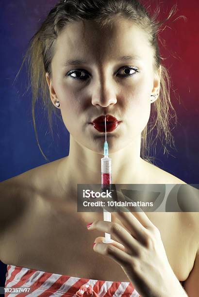 Zastrzyk Z Botoksu - zdjęcia stockowe i więcej obrazów Ciecz - Ciecz, Czerwony, Dobre samopoczucie