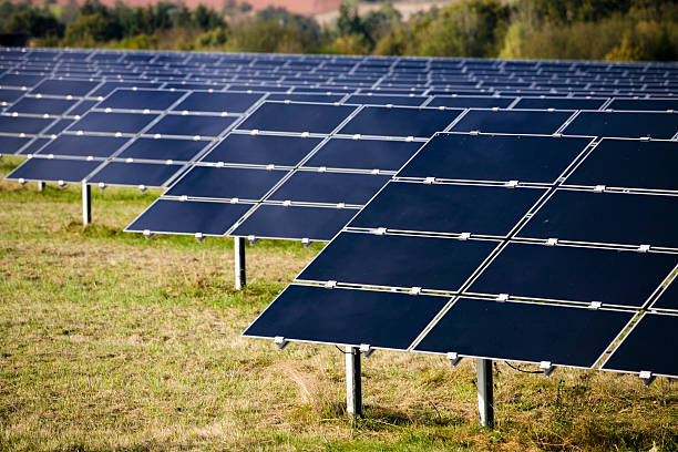 istock Solar Farm in the Countryside 182358078