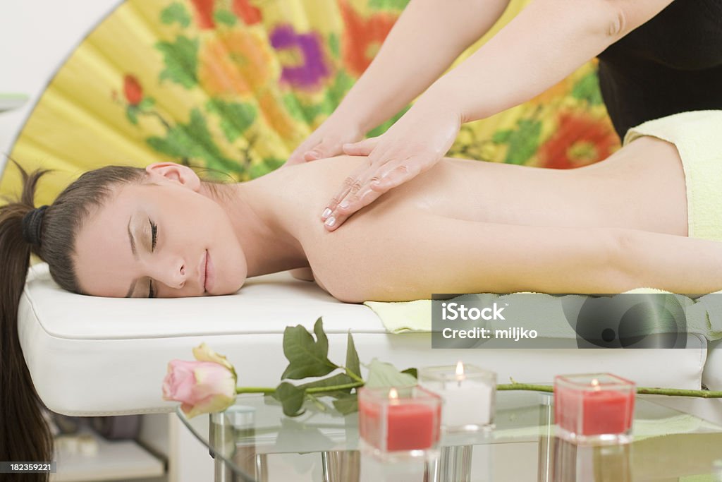 Massage - Photo de Adulte libre de droits