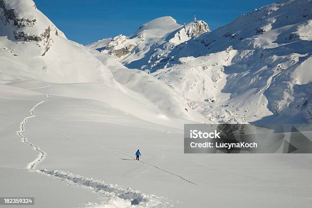 Titlis Stockfoto und mehr Bilder von Alpen - Alpen, Berg, Ein Mann allein