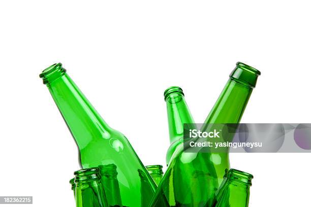 Serie Botella De Cerveza Foto de stock y más banco de imágenes de Fondo blanco - Fondo blanco, Grupo mediano de objetos, Sin personas