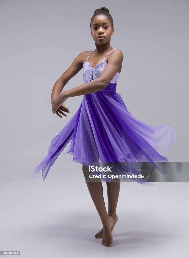 Petite ballerine danse - Photo de Danseur de ballet libre de droits