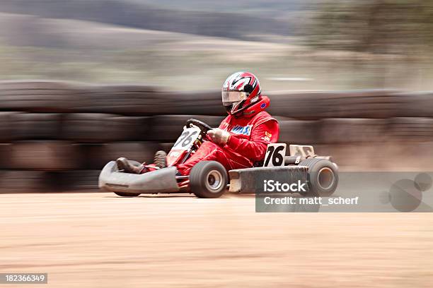 가시오 Karts On 먼지 고카트에 대한 스톡 사진 및 기타 이미지 - 고카트, 남자, 모터스포츠