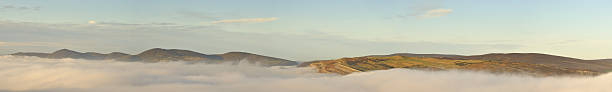 para ruabon moutain llantisilio hills - llangollen imagens e fotografias de stock