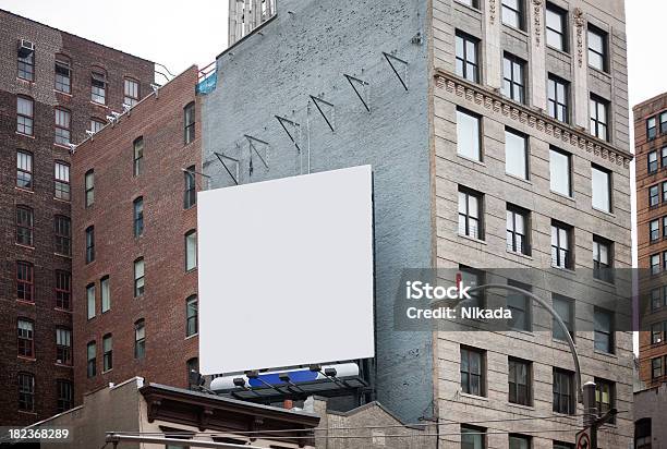 Outdoor Na Cidade De Nova Iorque - Fotografias de stock e mais imagens de Painel Publicitário - Painel Publicitário, Cidade de Nova Iorque, Cidade