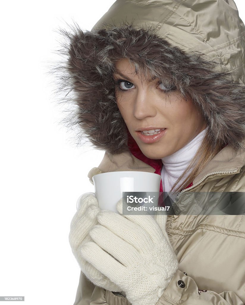Inverno mulher bebendo uma xícara de café - Foto de stock de 20-24 Anos royalty-free
