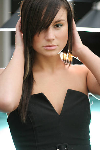 istock Hand in Hair Beauty 182369185