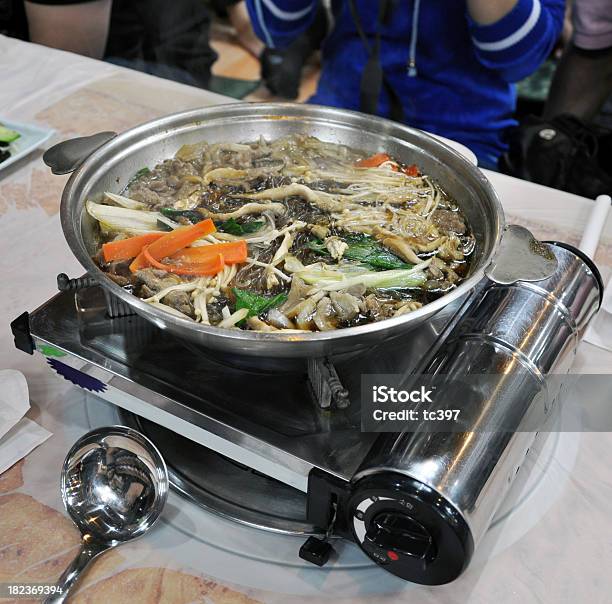 Coreia Alimentosfogão Para Conservar Coisas Quentes - Fotografias de stock e mais imagens de Carne de Porco