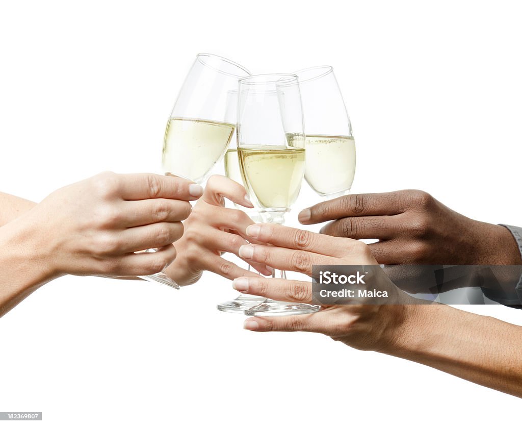 Brindis, tres la mujer y un hombre con las manos - Foto de stock de Brindar libre de derechos