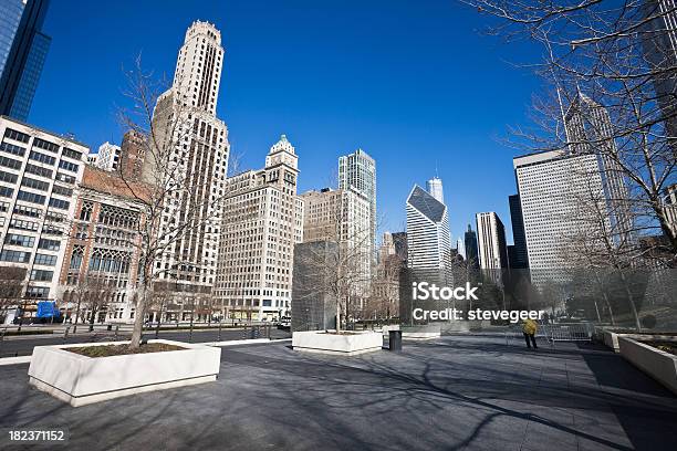 South Michigan Avenue En El Centro De La Ciudad De Chicago Foto de stock y más banco de imágenes de Calle