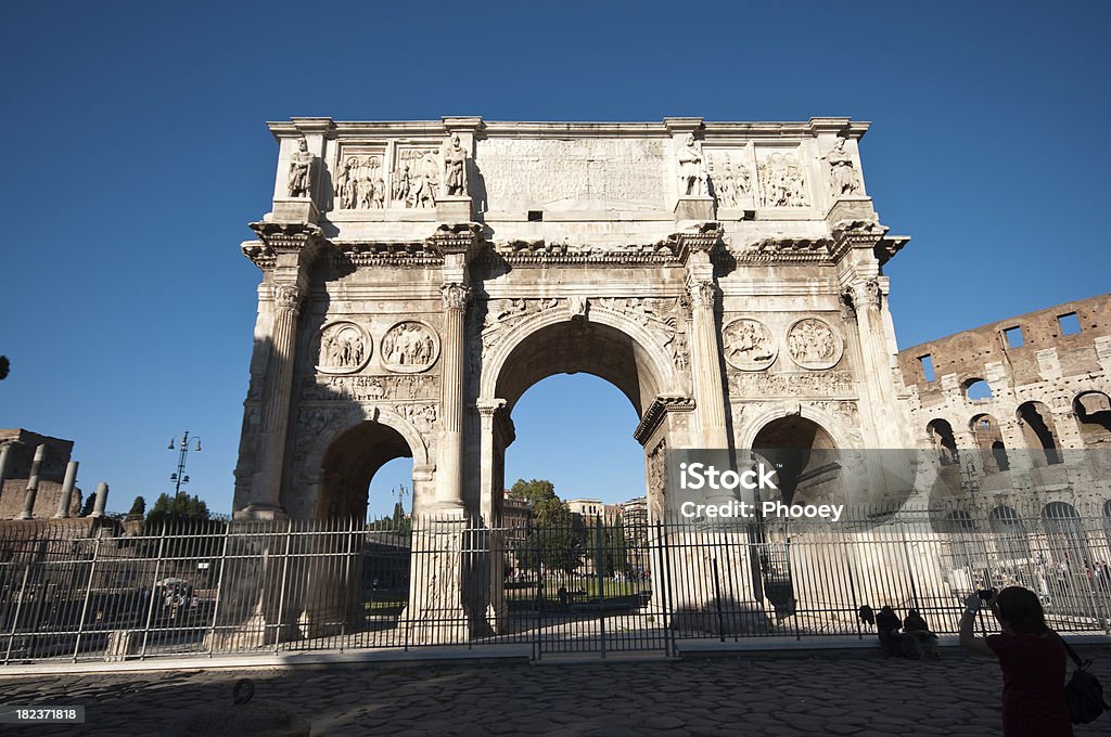 Arco di Constantin - Foto stock royalty-free di Anfiteatro