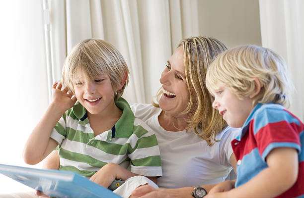 istock Mother and children 182373107