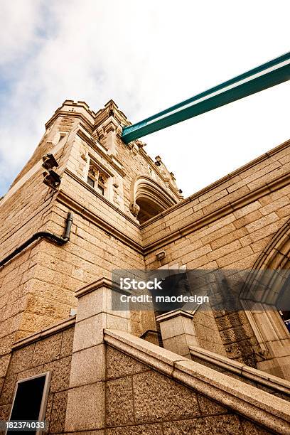 Dettaglio Del Tower Bridge Londra Regno Unito - Fotografie stock e altre immagini di Ambientazione esterna - Ambientazione esterna, Architettura, Beige