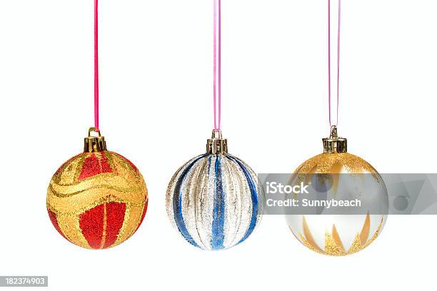 Bolas De Natal - Fotografias de stock e mais imagens de Azul - Azul, Bola de Árvore de Natal, Branco