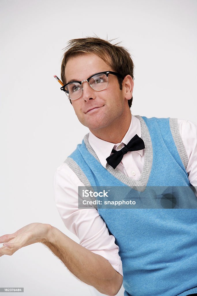 Nerd bonito encolhendo - Foto de stock de Camisas royalty-free