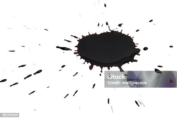 Чернильный С Рисунком В Виде Брызг — стоковые фотографии и другие картинки Нефть - Нефть, Разбрызганный, Запачканный