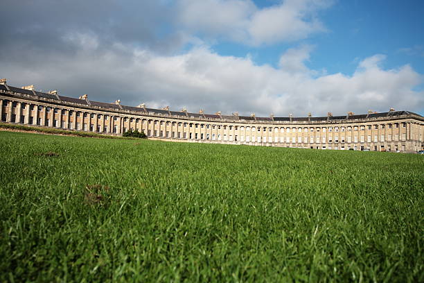 istock Georgian Architecture Crescent Houses 182376641
