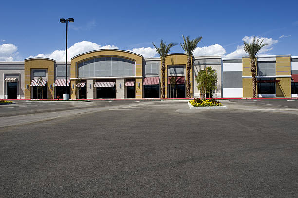 istock Brand New Strip Mall 182377242