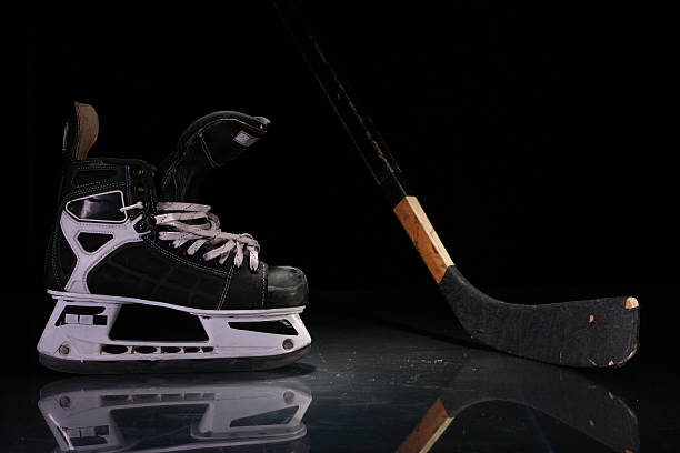 istock Hockey equipment 182377666