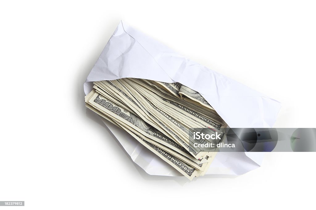 Envelope com pilha de notas de cem dólares - Foto de stock de Envelope royalty-free