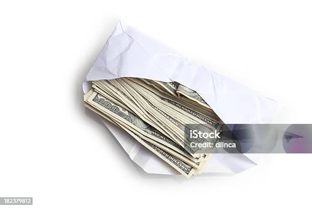 Foto de Envelope Com Pilha De Notas De Cem Dólares e mais fotos de stock de Envelope - Envelope, Moeda Corrente, Subornar