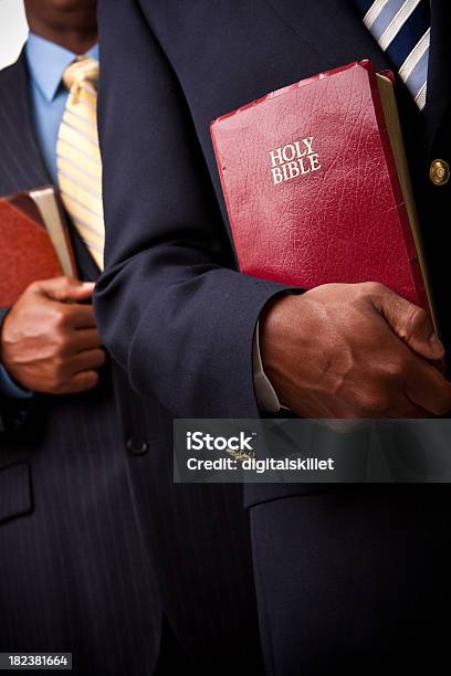 남자 사업가 Bibles 성경에 대한 스톡 사진 및 기타 이미지 - 성경, 아프리카 민족, 개념