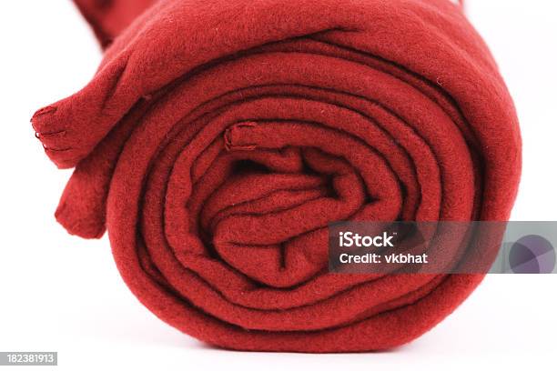 Foto de Vermelho Aveludado e mais fotos de stock de Cobertor - Cobertor, Lã, Calor