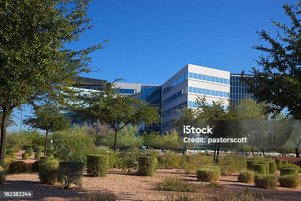 Foto de Arizona Negócios E Medical Building e mais fotos de stock de Arizona - Arizona, Arquitetura, Calçada