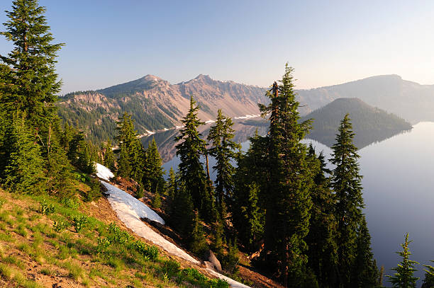 istock Scenic Crater Lake 182383609