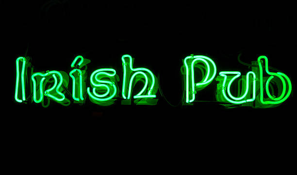 istock Irish Pub Neon Sign in Green 182385345