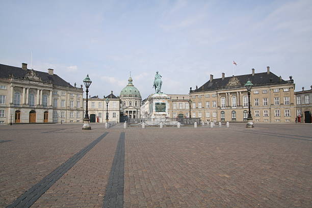 istock Copenhagen: Panoramic view of Amalienborg Slot 182385414