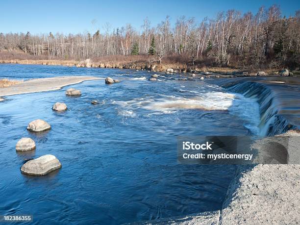 Regen Schleife Fallsmanitoba Stockfoto und mehr Bilder von Provinzpark Whiteshell - Provinzpark Whiteshell, Baum, Bildhintergrund