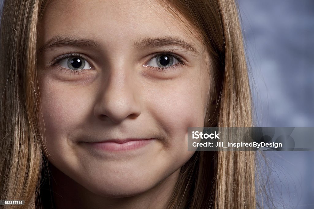 Cerca de sonrisa con una muesca - Foto de stock de Hoyuelo libre de derechos