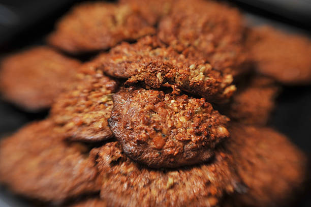 istock cookies shot with lensbaby -lebkuchen 182387970