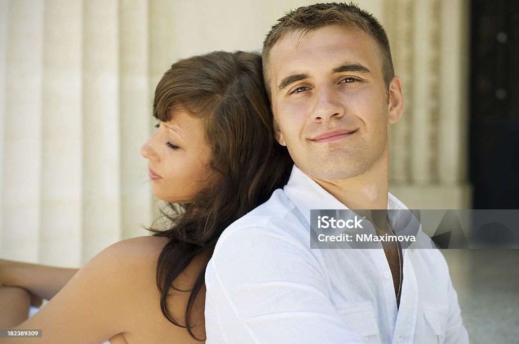Retrato de um casal feliz - Foto de stock de 30 Anos royalty-free