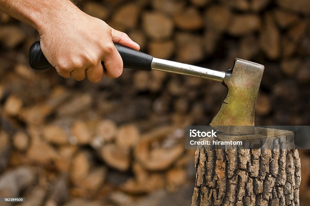 자르기 목재, 손도끼 - 로열티 프리 나무 껍질 스톡 사진
