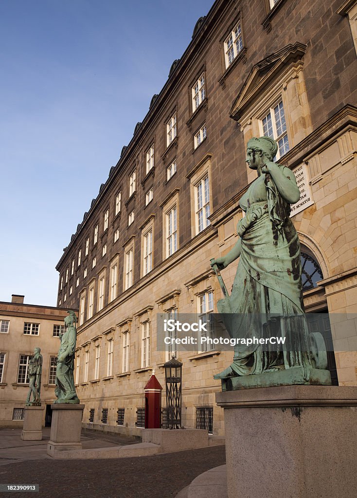 Palazzo di Christiansborg, Copenhagen - Foto stock royalty-free di Ambientazione esterna