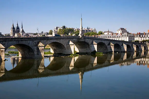 Bridge of Blois.Camera EOS 5D - processed from RAW - Adobe RGB - unsharpend.