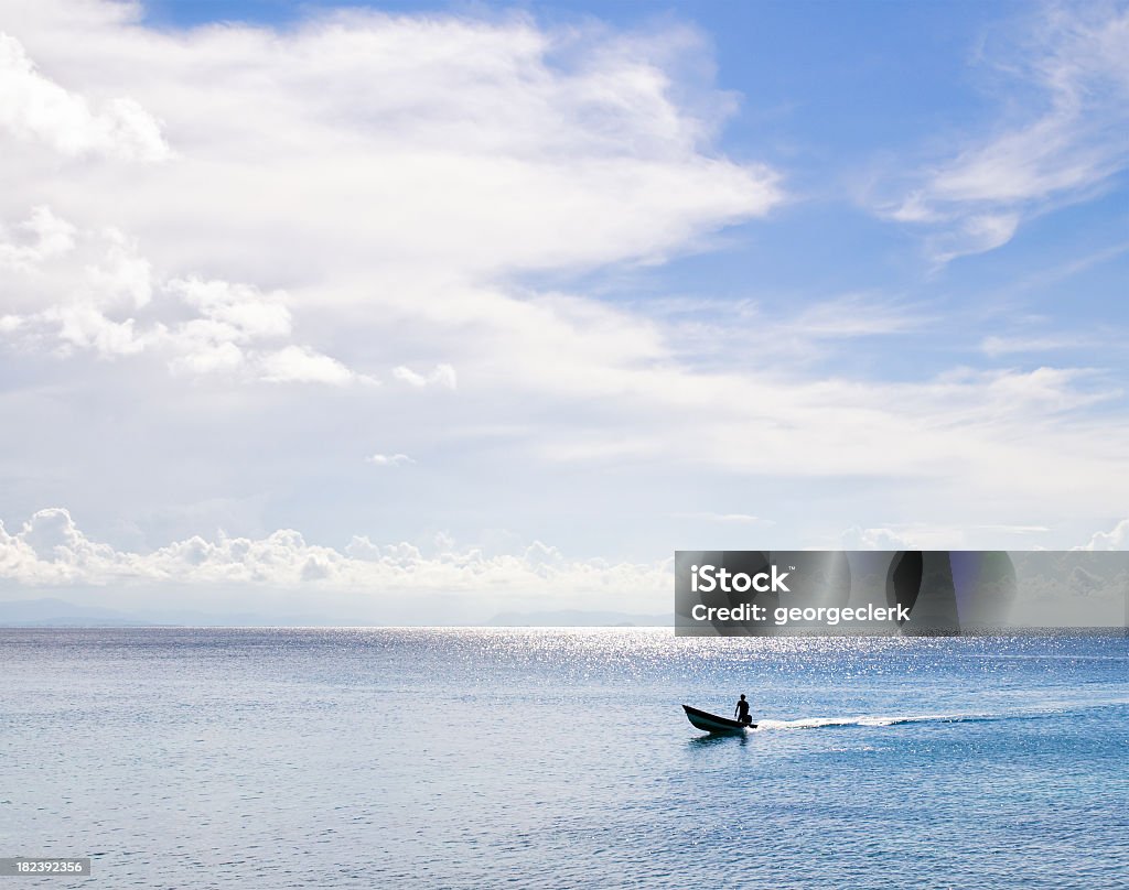 S'approcher Shore en bateau - Photo de Activité de loisirs libre de droits