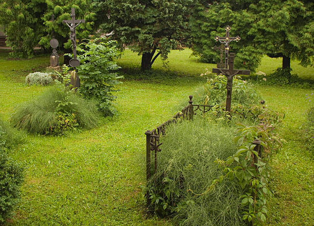 istock Graves from St. Sebastian Graveyard - Salzburg 182393308