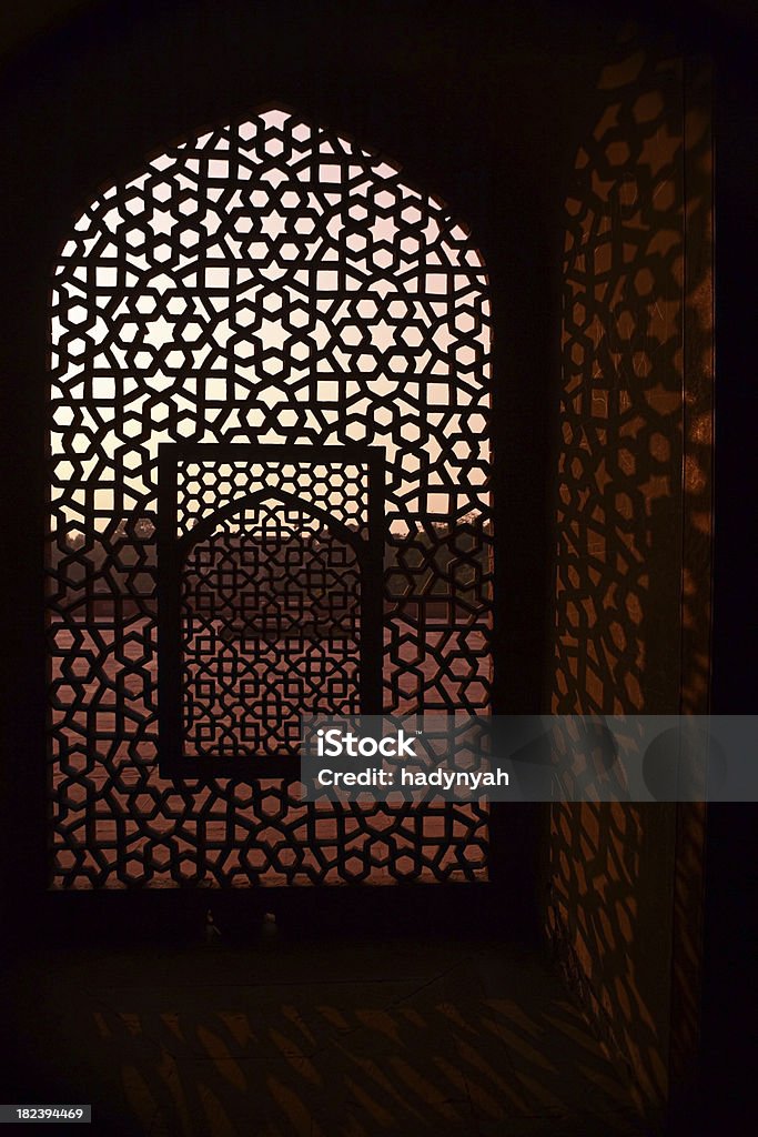 Мраморная экран окно в Humayun's Tomb - Стоковые фото Тень роялти-фри