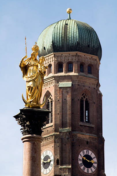 istock Marienstatue and cathedral, Munich Germany 182395516