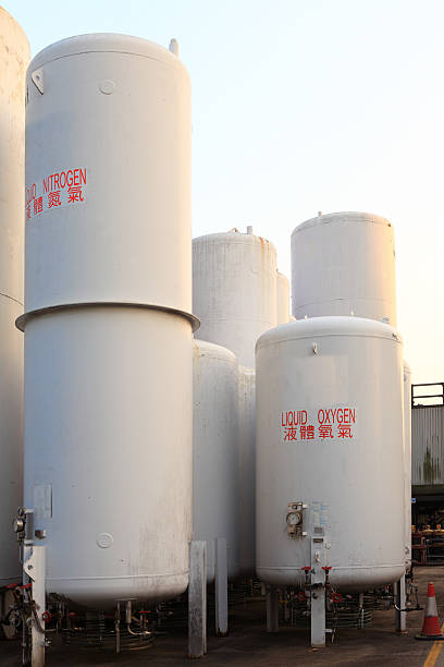 istock Gases Plant 182398952
