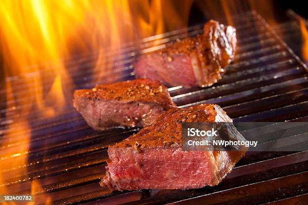 Foto de Carne De Churrasco e mais fotos de stock de Bife - Bife, Calor, Carne de Vaca