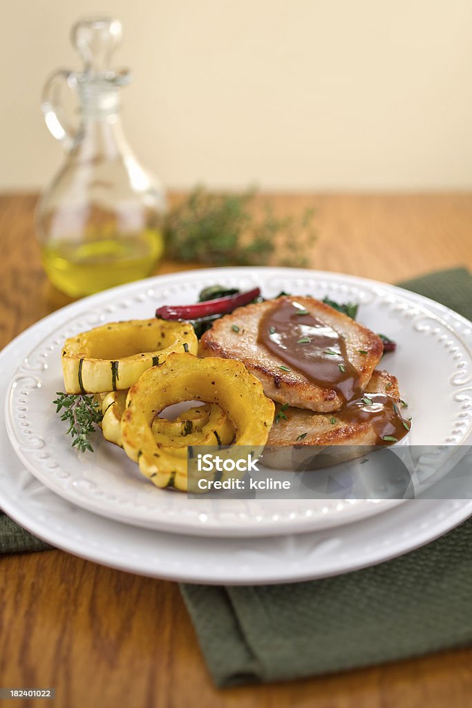 Costolette di maiale - Foto stock royalty-free di Arrosto - Cibo cotto