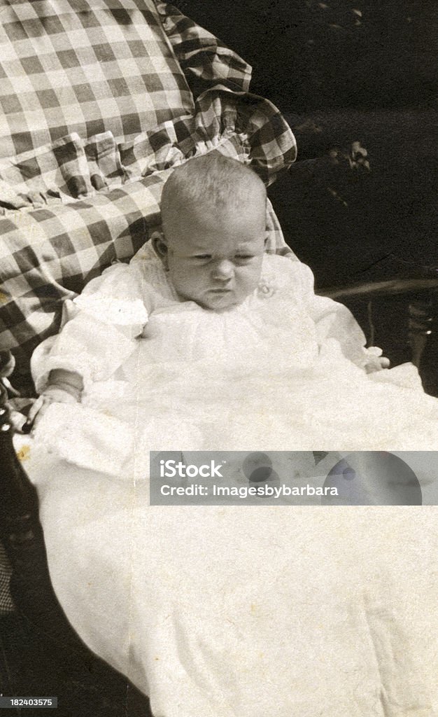 Vintage Baby .VIEW immagini simili - Foto stock royalty-free di Bebé